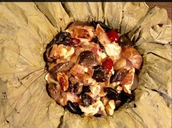 step3: 攪拌好後放上荷葉內。