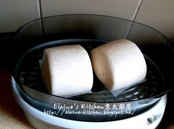 step8: 放入電蒸鍋內蓋上蓋蒸25分鐘即可