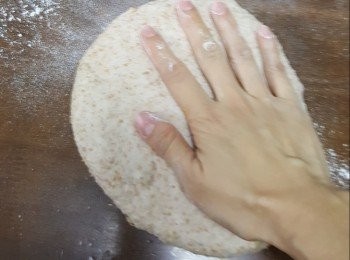 step12: 用手按壓排氣