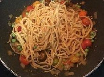 step11: 放入煮好的意大利麵，