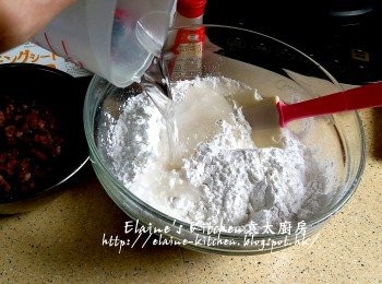 step8: 加入500ml熱水快手拌勻成麵糊