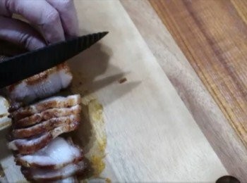 step3: 完成取出，略為靜置一下，待不燙手即可切片上桌