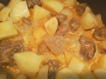 step9: 加一粒冰糖同炆。