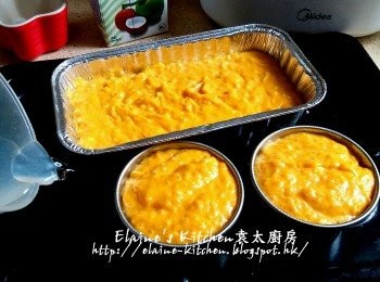 step15: 西米布甸放入焗盤內 , 加入100ml水於焗盤內