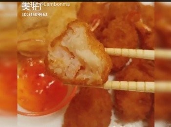 step8: 7.隨意配上酸辣醬或大紅浙醋食用。