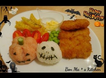 step2: 炸魚柳做法：
～魚柳用水沖洗乾淨後抹乾水份，切件放入碟上加少許鹽 , 拌勻醃30分鐘。
～雞蛋打成蛋液 , 將醃好的魚柳逐一沾上麵粉 >> 蛋液 >> 麵包糠待用
～燒熱油鑊，中火將魚柳炸熟。便成
烤薯條做法：
～將薯仔批皮洗淨(未砌條的可用水浸住，以免薯仔變色）然後砌出扭紋條形狀。
～薯條放上已有牛油紙的烤盤內，加上油、鹽撈勻，再用錫紙蓋上 ，。 放入已預熱220度焗爐内烤，焗到薯條乾身大約要1小時（焗其間每8分鐘就用夾將底部薯條夾返上頂上烤、如此類推焗到乾身內熟便可）
～焗熟的薯條加上香