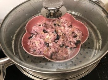 step4: 水滾後大火蒸15分鐘，之後即可享用