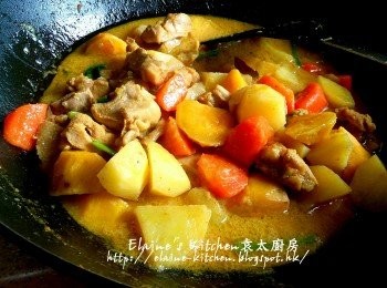 step14: 最後加入蔥段 , 椰漿拌勻轉用中火煮滾 , 熄火焗10分鐘 , 上碟時放上蔥絲即可