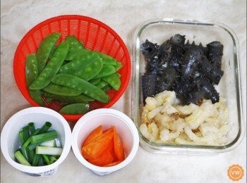 step1: 準備的<span class="group_1">食材</span>