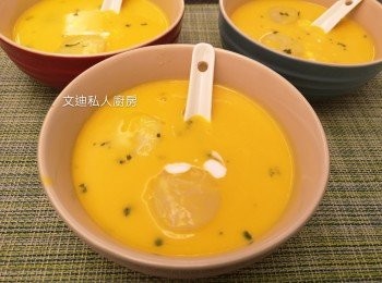 step7: 我愛刺身帶子煮南瓜湯。