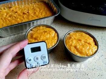 step13: 將南瓜西米湖分別放入焗碗及焗盤內靜待10分鐘