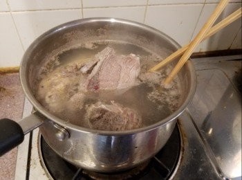 step2: 肉類先出水