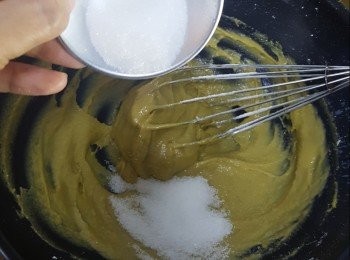 step6: 加糖入內拌勻