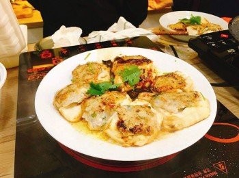 step1: 先將豆腐用廚紙印乾水份，切成一塊塊長方形備用