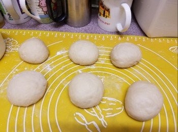 step6: 完成後排氣，再分六等份，鬆弛15 分鐘