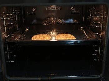 step1: 180度每邊4分鐘 (可用AF氣炸或焗爐)