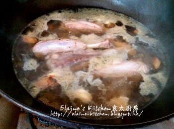 step6: 中火煮滾後蓋上蓋轉慢火炆30分鐘