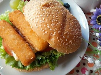 step4: 把另一片也抹上芒果醬的麵包蓋上即可