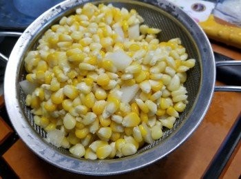 step4: 然後隔去水份待用