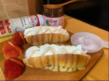 step2: 擠上cream。