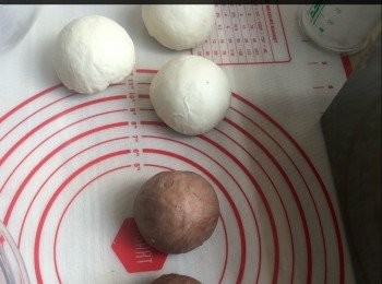 step9: 鬆弛10分鐘後再次擀平