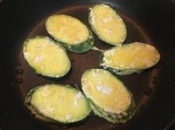 step5: 入鍋慢煎；