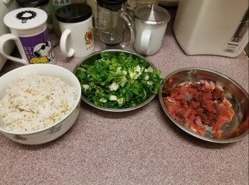 step1: 白菜、臘腸、膶腸切粒