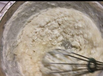 step6: 用電動打蛋器攪勻