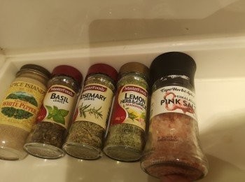 step1: 準備醃豬醃料。