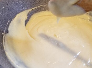 step7: 用大火煮到出煙後轉慢火煮到傑身即可熄火灘凍