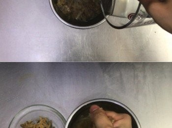 step8: 冬菜加入浸30分鐘，之後揸乾備用