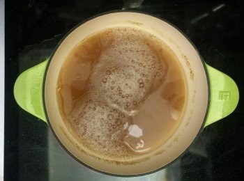 step14: 魚湯先再煮沸，