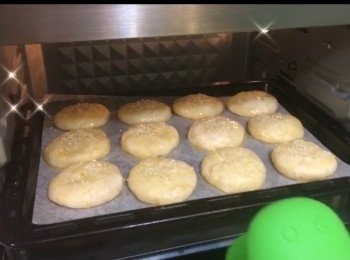 step15: 放入已預熱180℃焗爐焗15至20分鐘 ,便成。

(各爐溫不同，要注意調溫）