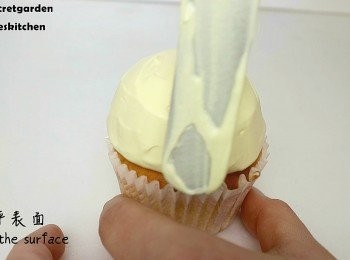 step20: 用抹刀抹圓一下