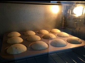 step4: 180度20-22分鐘
用牙籤插入不痴面糊《代表熟》