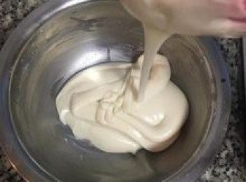 step7: 拌攪到如鮮奶油般的滑順即可；