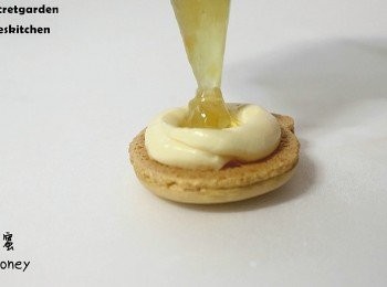 step28: 中間擠上柚子蜜