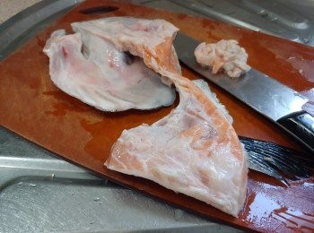 step2: 裁走多餘脂肪；