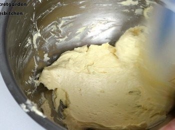 step26: 奶油霜關於做法可以看這一個
https://www.youtube.com/watch?v=ev54R_uLESQ&t=248s