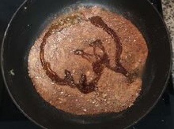 step12: 炒勻後加入蜂蜜；