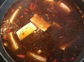 step6: 再次煮滾後轉小火煮10分鐘後關火