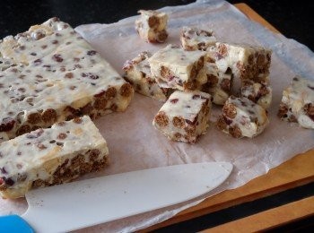 step9: 切開即成, 如放半小時或以上，會更不易黏刀