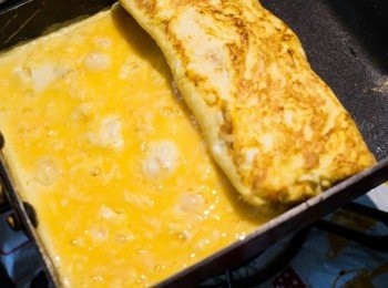 step15: 剩下的1/3也是同樣的步驟。
最後卷的形狀是決定賣相的一關，所以建議用平面的鏟子來卷。