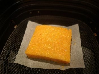 step3: 放入空氣炸鍋內，設時間7分鐘。