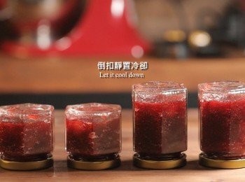 step7: 趁熱裝罐後，倒扣冷卻即可。