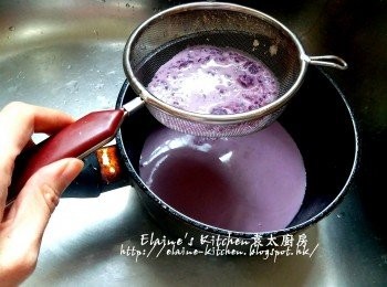 step7: 再加入紫蕃薯蓉拌勻 , 用隔篩隔兩次至幼滑冇粉粒