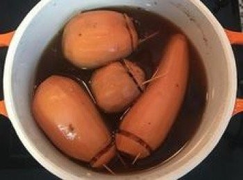 step9: 冷藏後的蜜藕顏色較深；