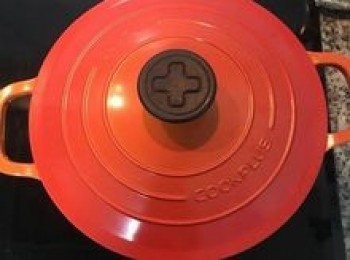 step7: 蓋鍋蓋，轉小火，悶煮45分鐘；