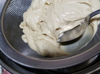 step3: 再將栗子蓉過篩