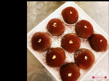 step15: 再洒上可可粉， 並放上食用金箔，更添貴氣
